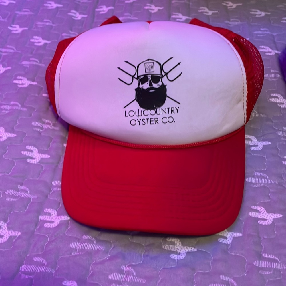 Low country oyster co,adult one size,white and red